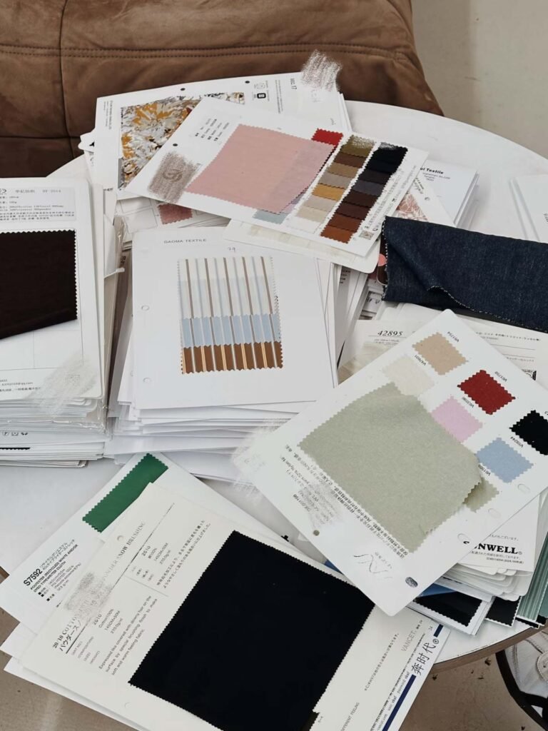 Choosing the fabric for custom-made clothing