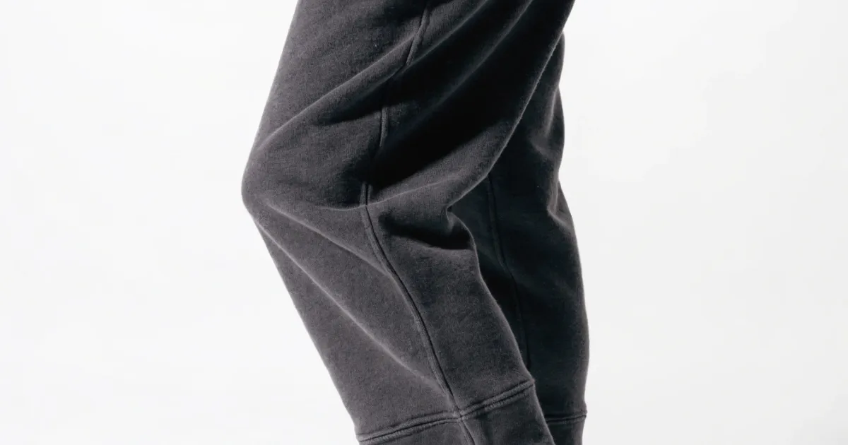 barrel sweatpants design features